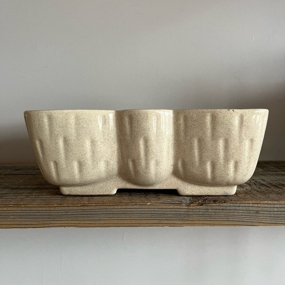 Mid century modern UPCO pottery planter - Picture 1 of 7
